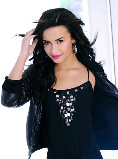 demi-lovato-651469l - DEMI LOVATO