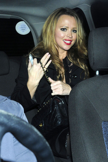 Kimberley+Walsh+Cheryl+Cole+Leaving+Fountain+TbjHaP4WgQNl