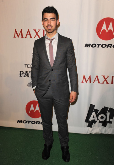 Joe+Jonas+Maxim+Party+Powered+Motorola+Xoom+CmqjtvSb9SUl