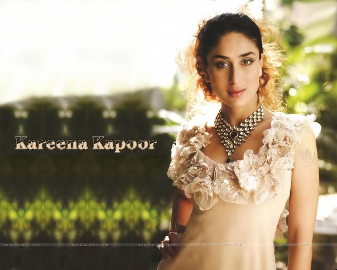 17836-kareena-kapoor