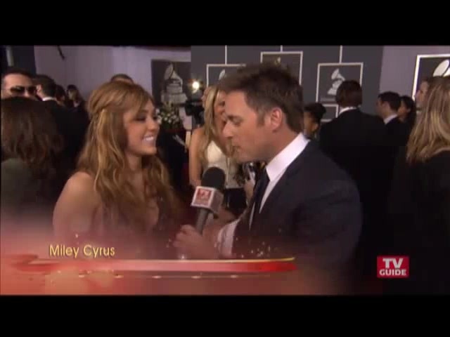 Grammys 2011- Miley Cyrus 078