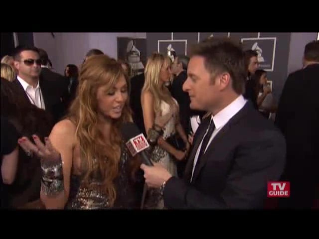 Grammys 2011- Miley Cyrus 169