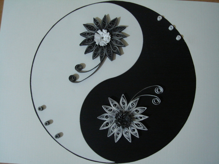 yin si yang- - tehnica rularii hartiei -  quilling