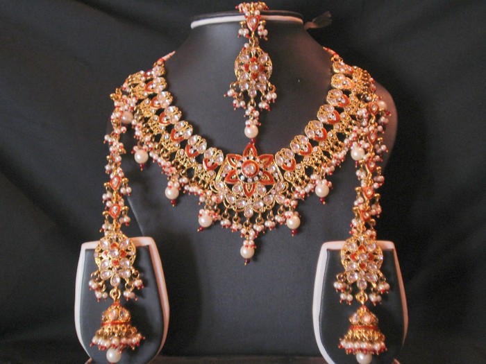 Heavy-kundan-Jewelry-6-1024x768