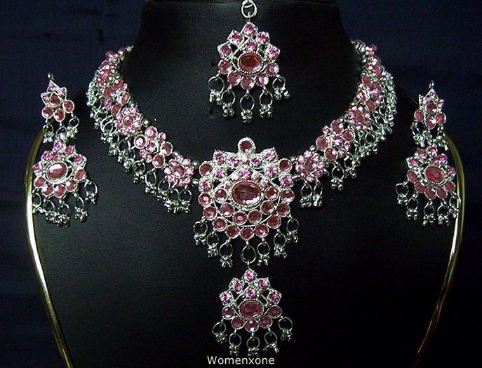 pink-kundan-Lac-work-jewelry-set-10