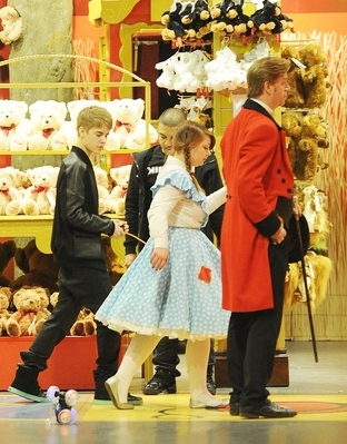  - 2011 At Hamleys Toy Shop With The Smith Family March 15th