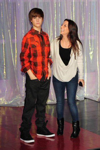 Justin+Bieber+Justin+Bieber+Madame+Tussauds+fD3R9HXTOFkl