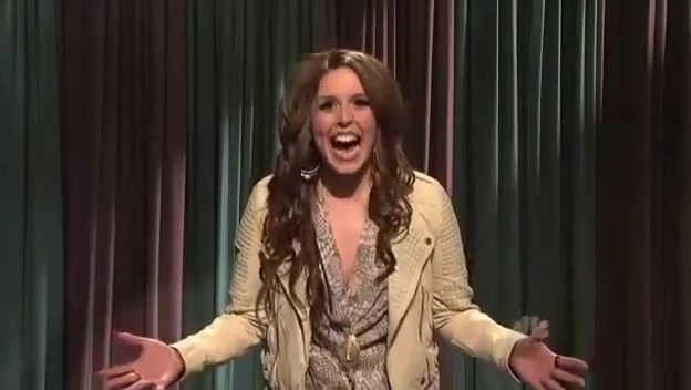 Miley Cyrus  as Justin Bieber  SNL 0438 - 0-0 Miley Cyrus as Justin Bieber  SNL