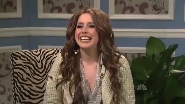 Miley Cyrus  as Justin Bieber  SNL 0625 - 0-0 Miley Cyrus as Justin Bieber  SNL