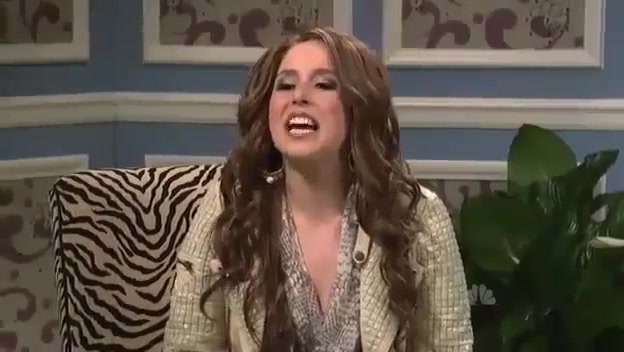 Miley Cyrus  as Justin Bieber  SNL 0648 - 0-0 Miley Cyrus as Justin Bieber  SNL