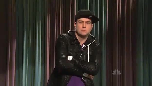 Miley Cyrus  as Justin Bieber  SNL 0787 - 0-0 Miley Cyrus as Justin Bieber  SNL