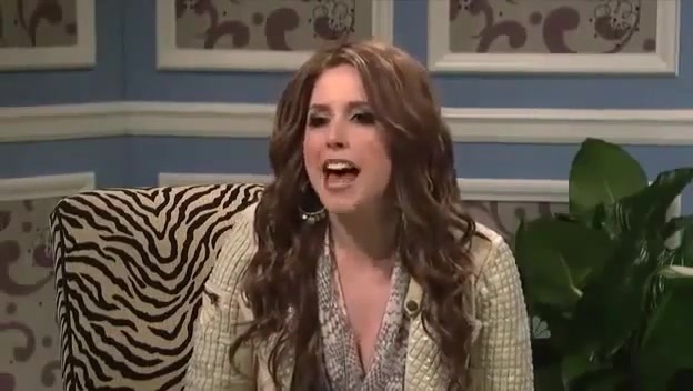 Miley Cyrus  as Justin Bieber  SNL 0976