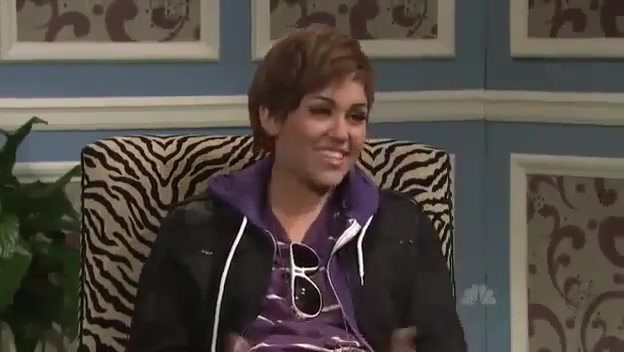 Miley Cyrus  as Justin Bieber  SNL 0833 - 0-0 Miley Cyrus as Justin Bieber  SNL