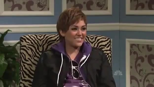 Miley Cyrus  as Justin Bieber  SNL 0851 - 0-0 Miley Cyrus as Justin Bieber  SNL