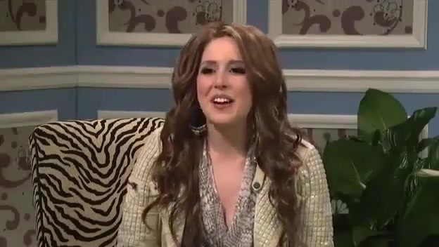 Miley Cyrus  as Justin Bieber  SNL 0869