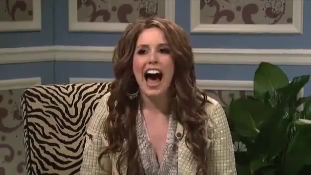 Miley Cyrus  as Justin Bieber  SNL 0891