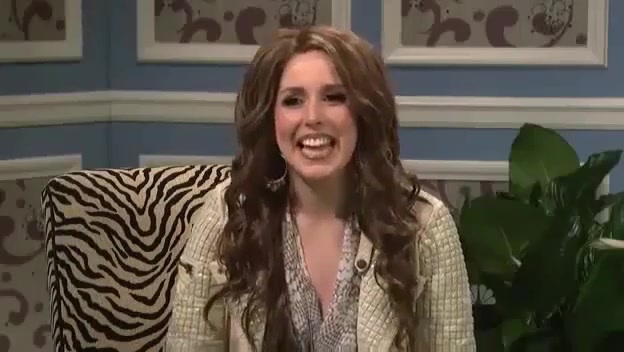 Miley Cyrus  as Justin Bieber  SNL 0949