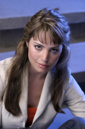 Lois Lane (20) - Erica Durance