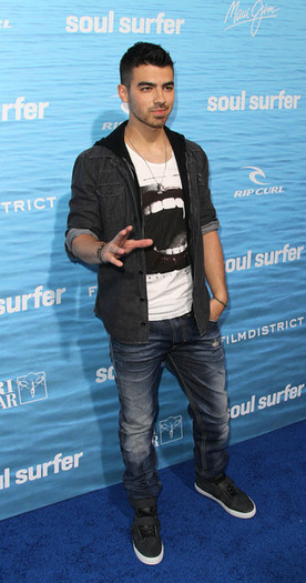 Joe+Jonas+Premiere+TriStar+Pictures+Soul+Surfer+wqEdBvjjrUll