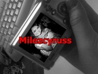 milz pozee 3 - acest album este numai pentru FANII LUI MILEY CYRUS