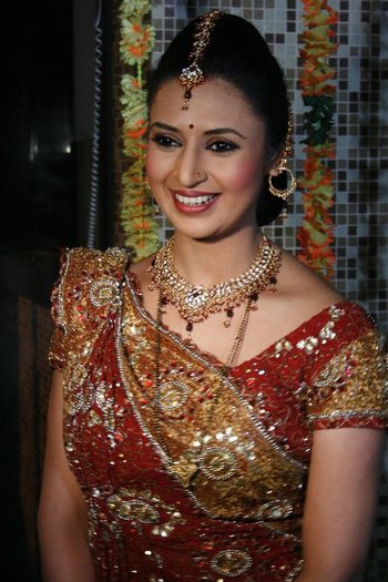 163834_488911861879_37941796879_5813300_6468909_n - Divyanka Tripathi1