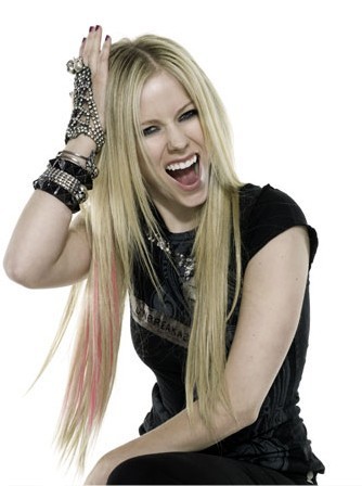 30~1 - Avril Lavigne-Photoshoot 17
