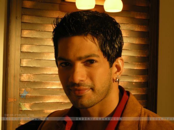 31562-amit-tandon