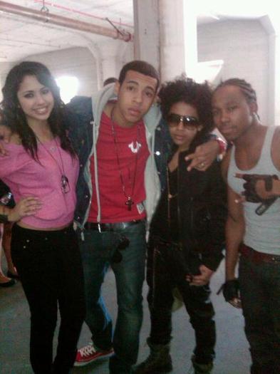 0Yxn4 - Jasmine V