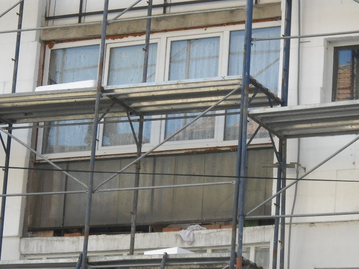 care-i solutia pentru inchis balconul?