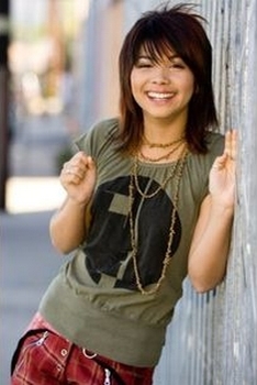 hayley-kiyoko-508807l