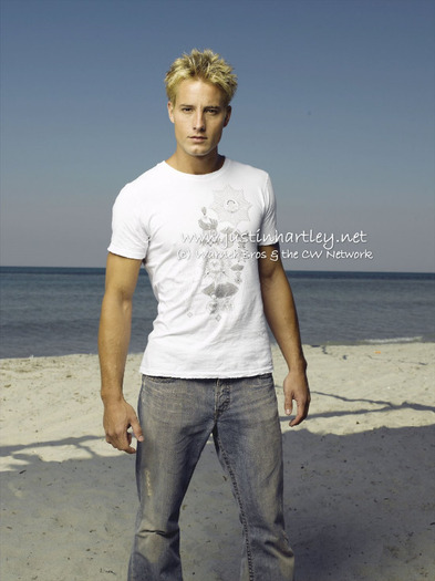 Justin (7) - Justin Hartley