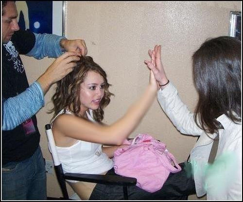 3048876079_Miley_Cyrus_Rare_2008-11-21