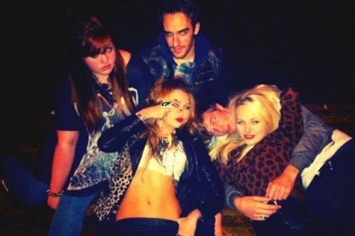 mileyfriends4 - 0-0 MILEY WITH FAMILY AND FRIENDS