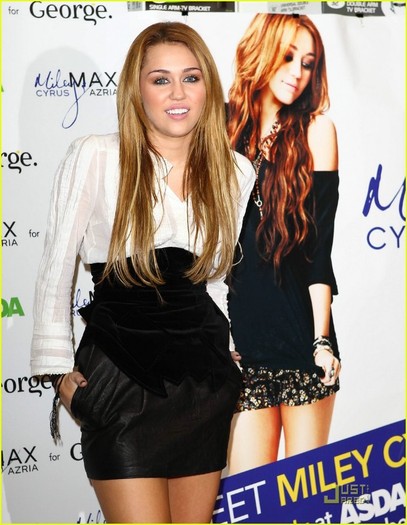 miley-cyrus-london-asda-01 - disney actress 2