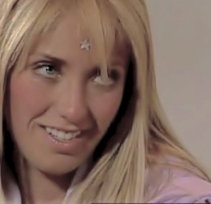 puciatutu } Anne . 70 - Mia Colucci 01