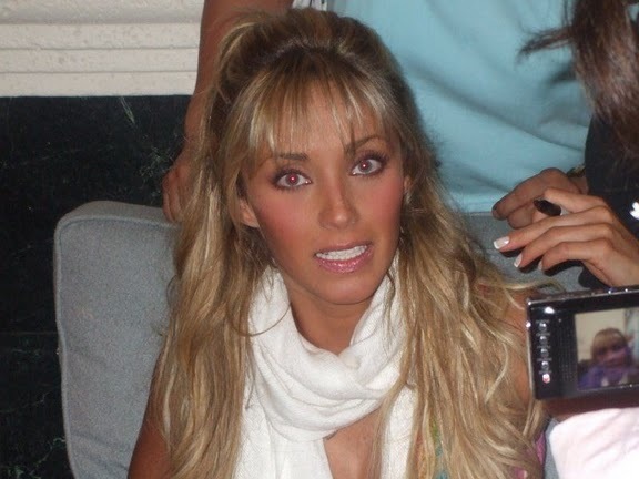 17148426 - Anahi 3