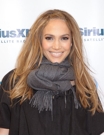 Jennifer+Lopez+Scarves+Wool+Scarf+Mf5kBjPl_ibl