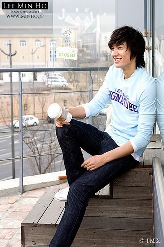 264788_1814551568689_1387051554_31499044_6938981_n - o Lee Min Ho o