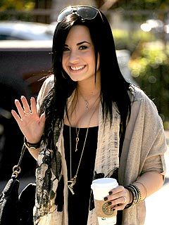 demi-lovato-240