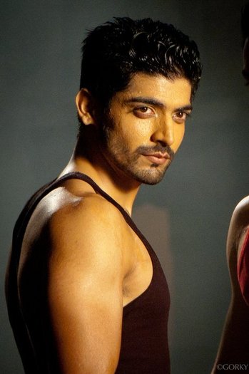 Gurmeet_Choudhary_wallpaper_download_2 - Gurmeet Choudhary