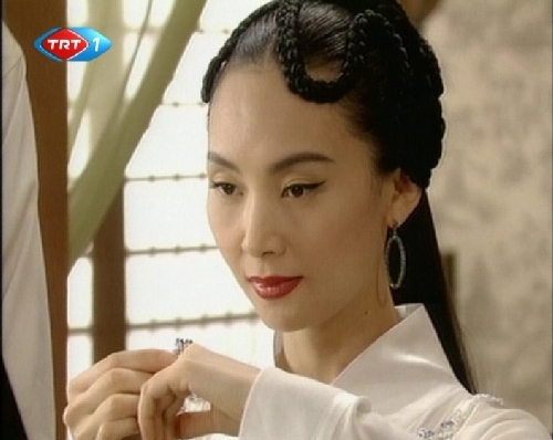 34 - Chae Si Ra