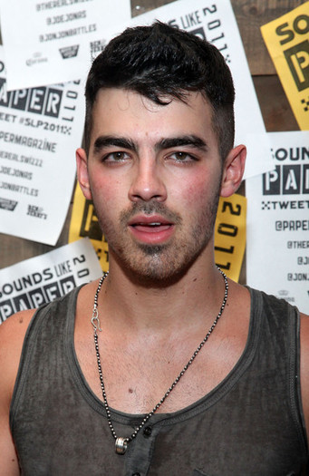 Joe+Jonas+2011+Sounds+Like+PAPER+Concert+nVXVToD5Bcrl