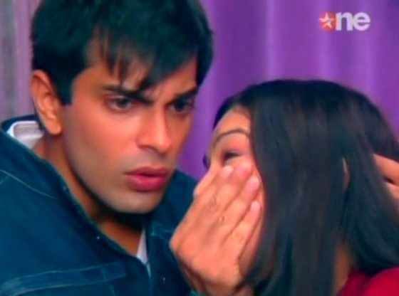 228370_166996666693532_100001495991041_409050_4258180_n - xxArmaan si Ridhima-Karan Singh Grover si Sukirti Kandpalxx