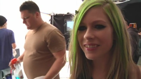 bscap0461 - Avril Lavigne - Smile - Behind the scene - Part 2