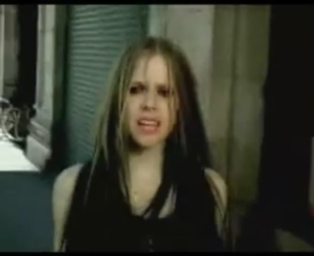 bscap0100 - Avril Lavigne - Under My Skin Album Commercial