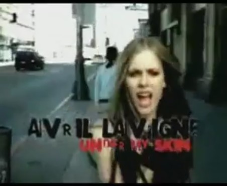 bscap0149 - Avril Lavigne - Under My Skin Album Commercial