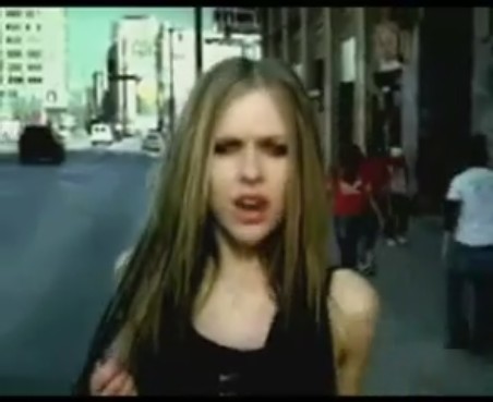 bscap0180 - Avril Lavigne - Under My Skin Album Commercial