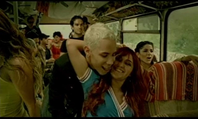 1255 - RBD - Besame Sin Miedo Hit