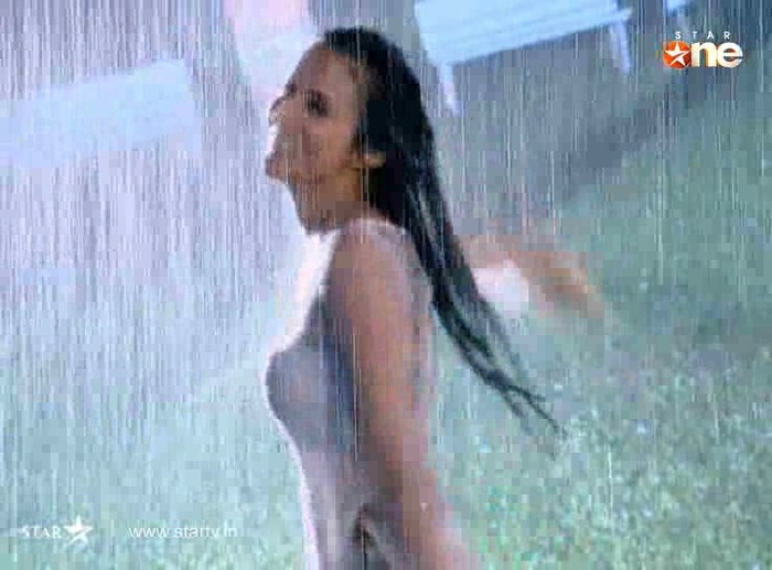 k1Hso - DILL MILL GAYYE KaSh As ArSh Panchgani Rain Scene Caps I