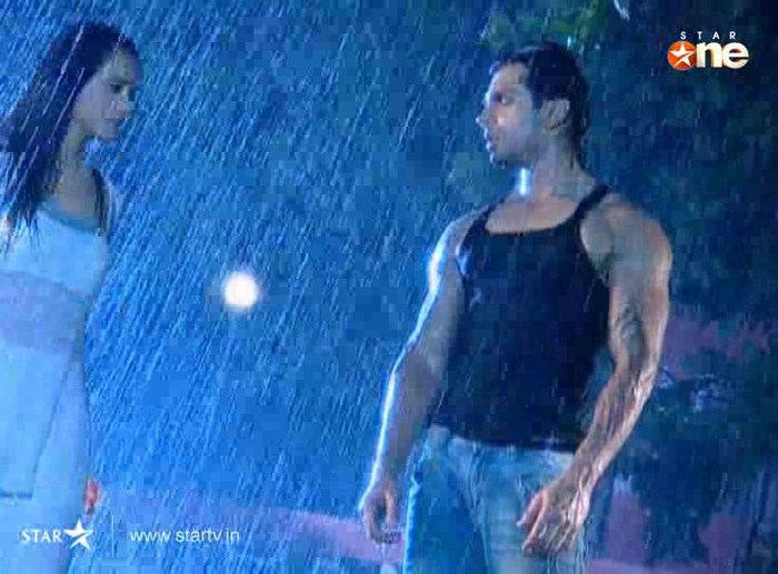 bImcO - DILL MILL GAYYE KaSh As ArSh Panchgani Rain Scene Caps I